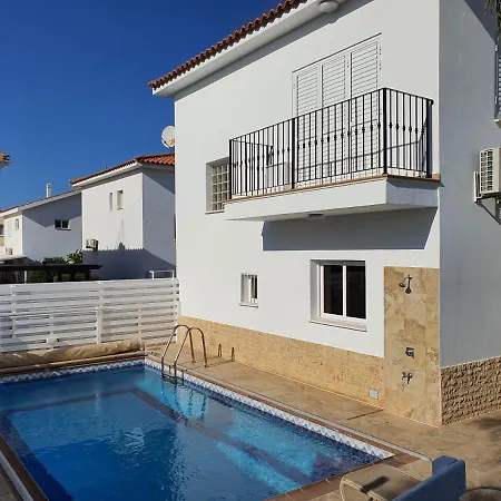 Sea View With Private Pool *